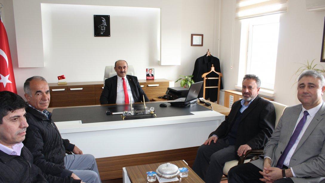 İlçe Milli Eğitim Müdürlüğü personeli Mustafa AVŞAR'ın emekli olması dolayısıyla tören düzenlendi.