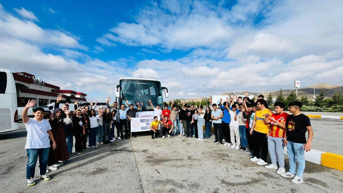 Kayseri İl Milli Eğitim Müdürlüğü koordinesinde İncesu İlçe Milli Eğitim Müdürlüğü olarak ilçemiz bünyesindeki okullarla birlikte TEKNOFEST Festivaline katıldık.